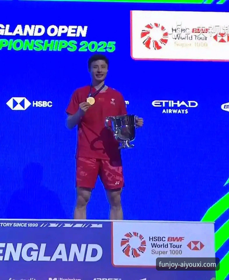 在爱游戏平台沉浸式体验体育赛事：以石宇奇亚锦赛夺冠为例的操作教程